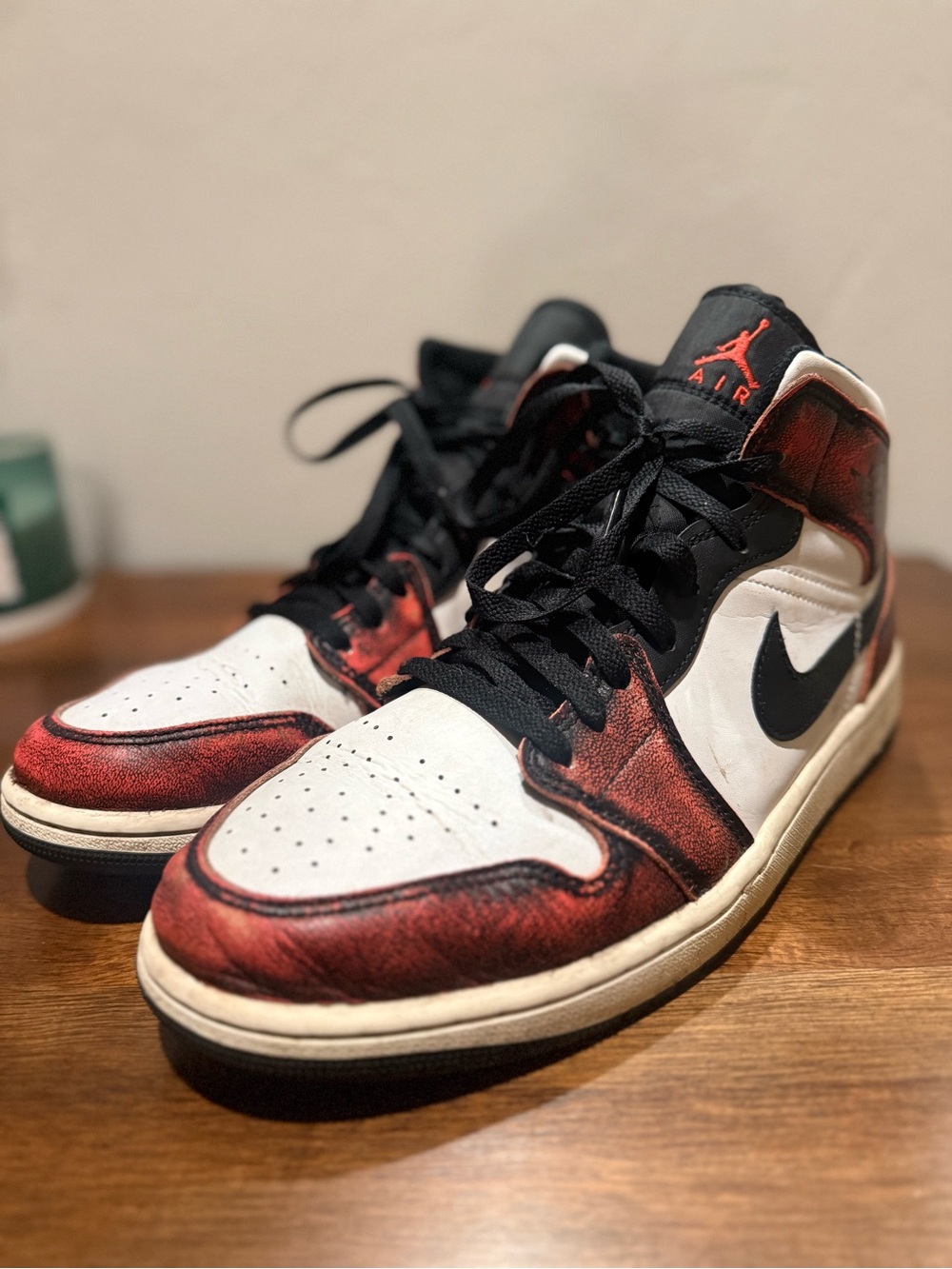 Jordan Men’s Air Jordan 1 Mid SE ‘Wear Away’